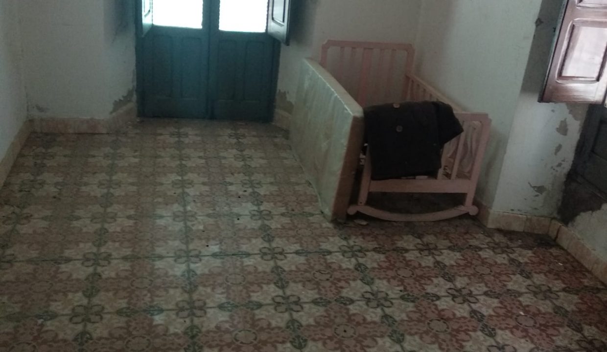 a9623447-fafb-4d63-a096-382fc49fc1c2