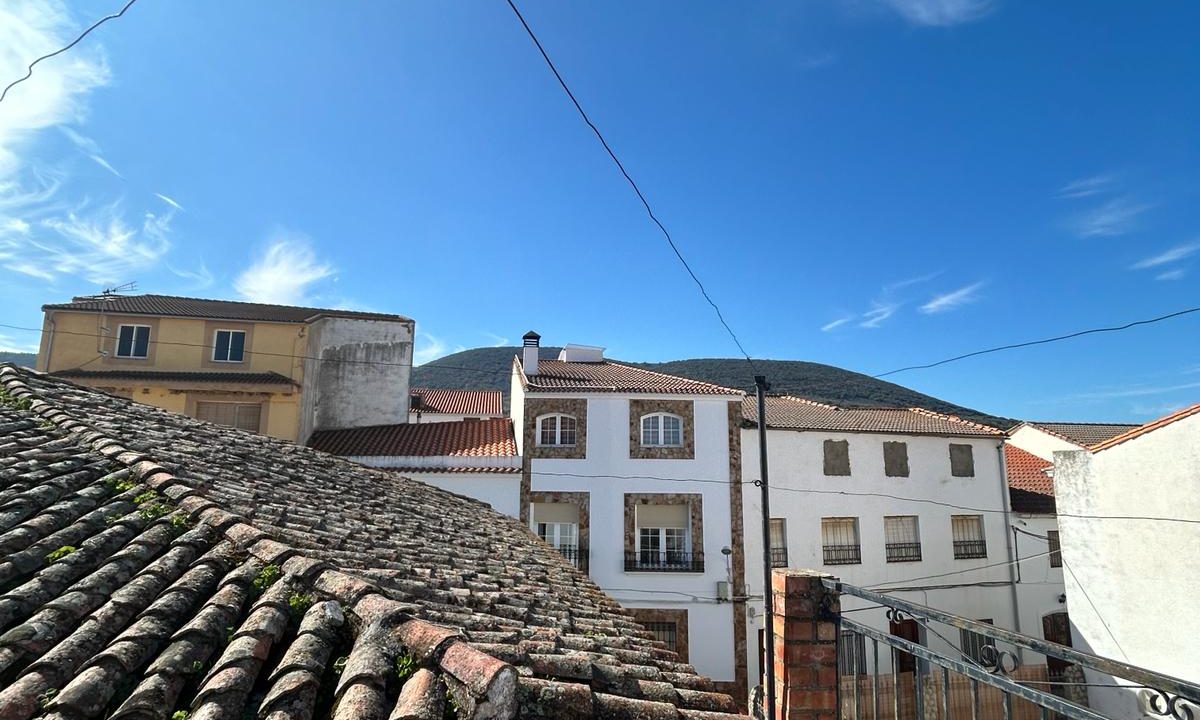 WhatsApp Image 2024-03-15 at 12.47.10 (19)