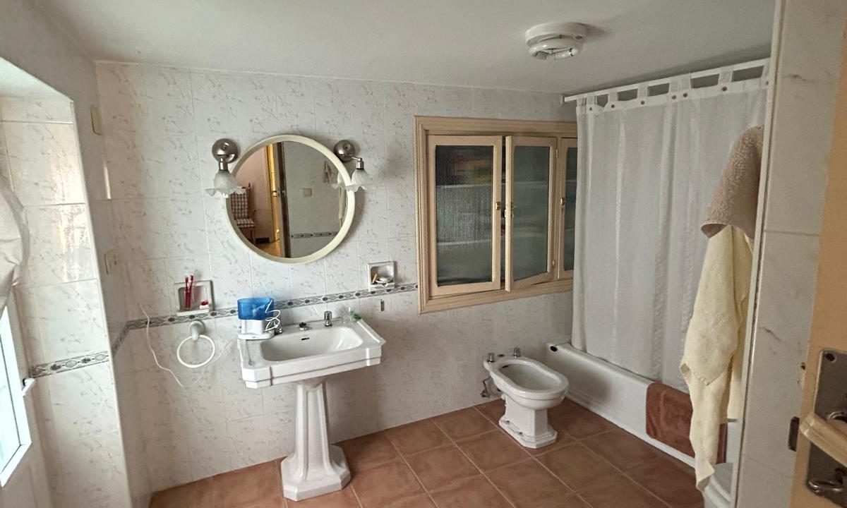 WhatsApp Image 2025-10-17 at 11.51.16 (16)