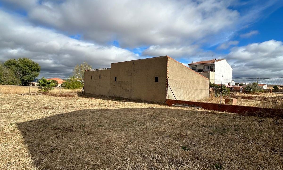 WhatsApp Image 2025-10-24 at 12.53.53 (2)