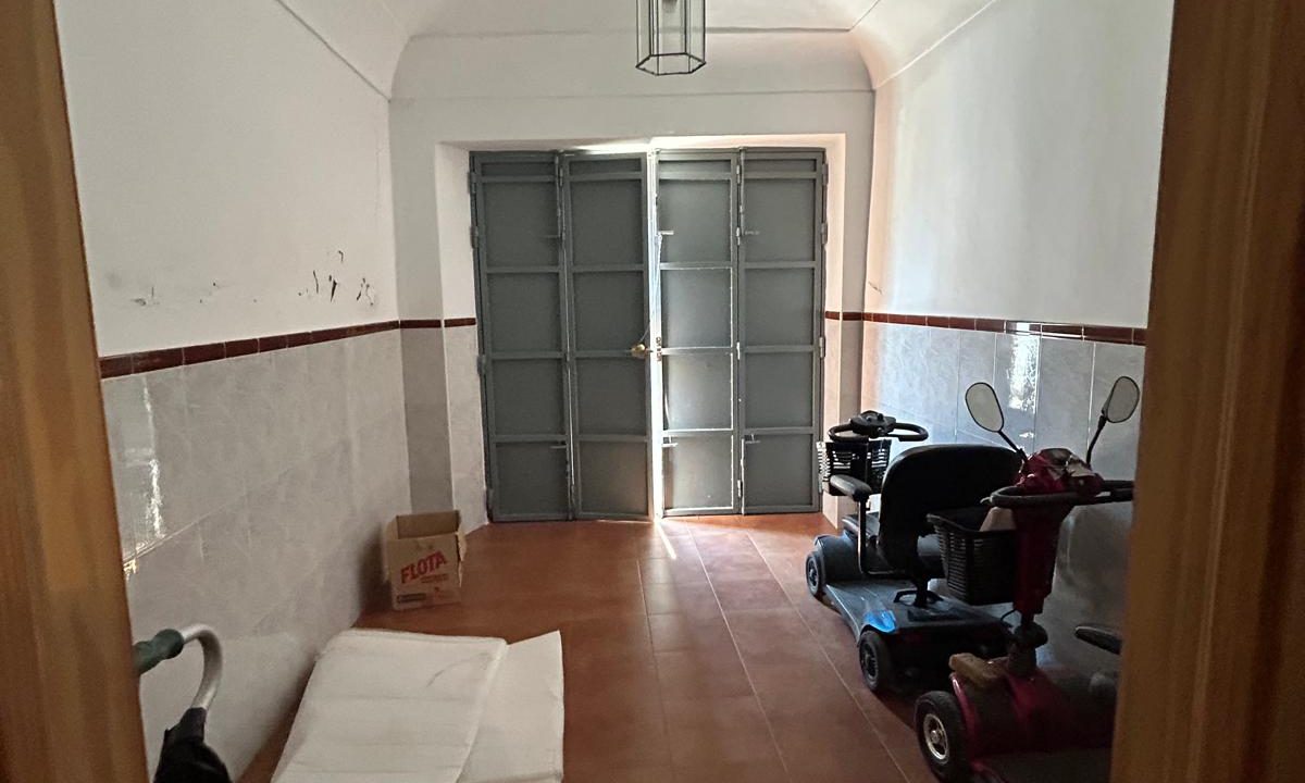 WhatsApp Image 2025-10-17 at 12.04.37 (3)