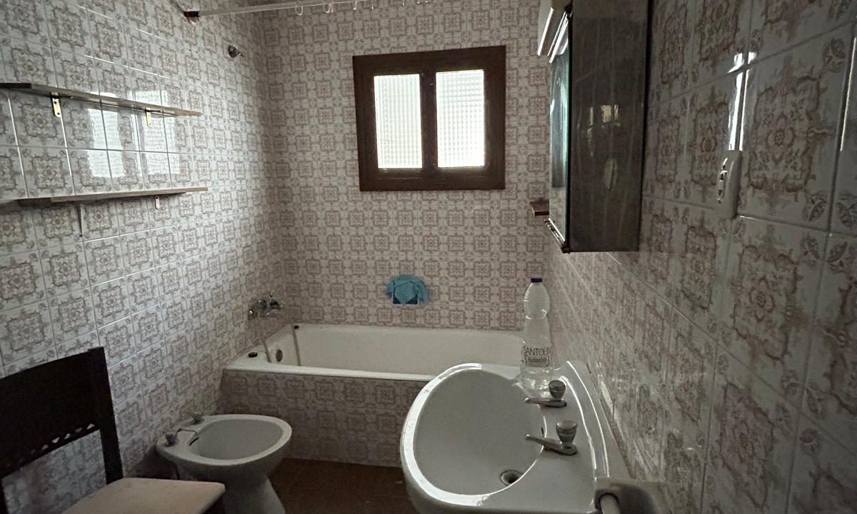 WhatsApp Image 2025-11-12 at 12.33.12 (2)